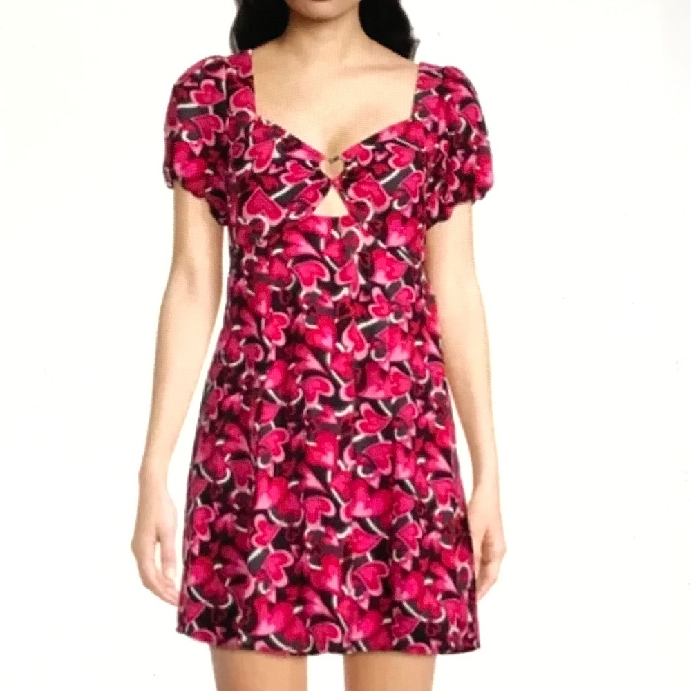 MADDEN NYC Puff Sleeve Mini Dress Queen of Hearts Women’s Size Large